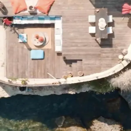 La Petite Crique Villa *